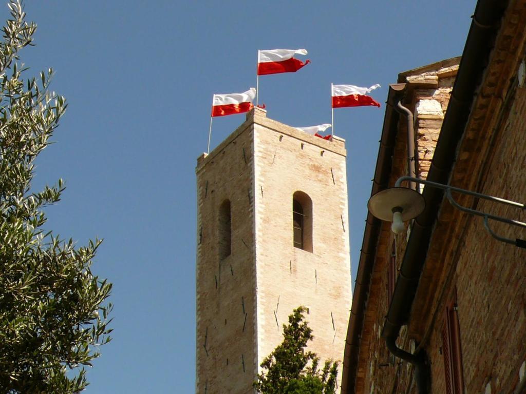 فندق Due Torri سان سيفيرينو ماركي المظهر الخارجي الصورة