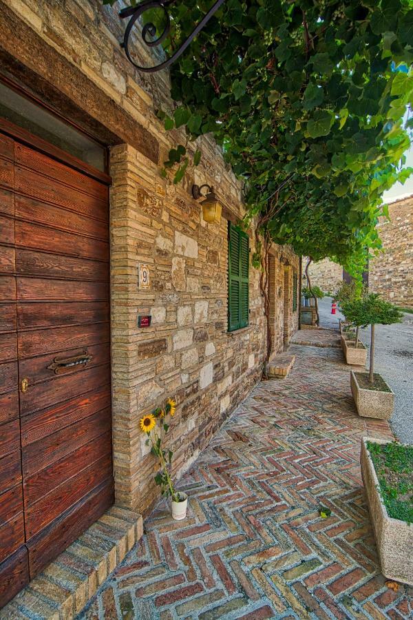 فندق Due Torri سان سيفيرينو ماركي المظهر الخارجي الصورة